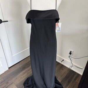 Niki by Niki Livas Black Strapless Gown – Size 16 NWT